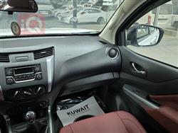 نيسان نافارا